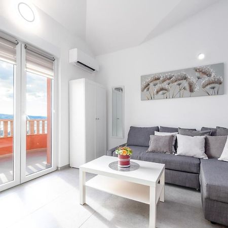 Apartments Matea Duce Luaran gambar